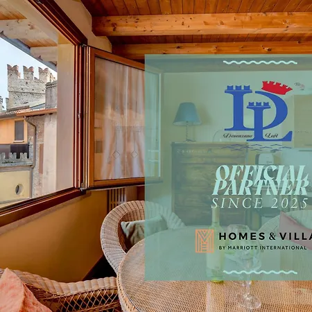 Desenzanoloft Official Partner Marriott Homes & Villas -Penthouse Never Say Never Sirmione Castle View Exterior foto